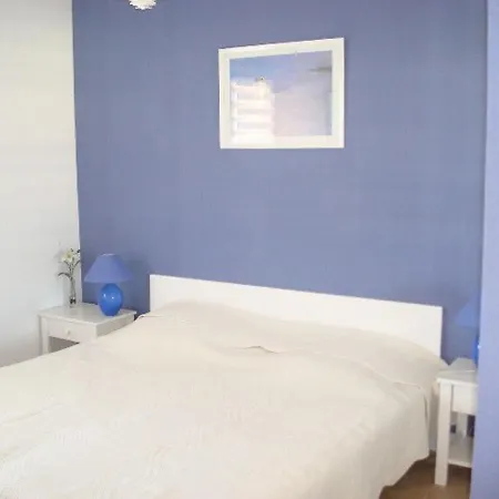 Appart T2 Avec Terrasse Et Parking A Vieux-boucau - Fr-1-379-38 * 布科·莱斯白老城